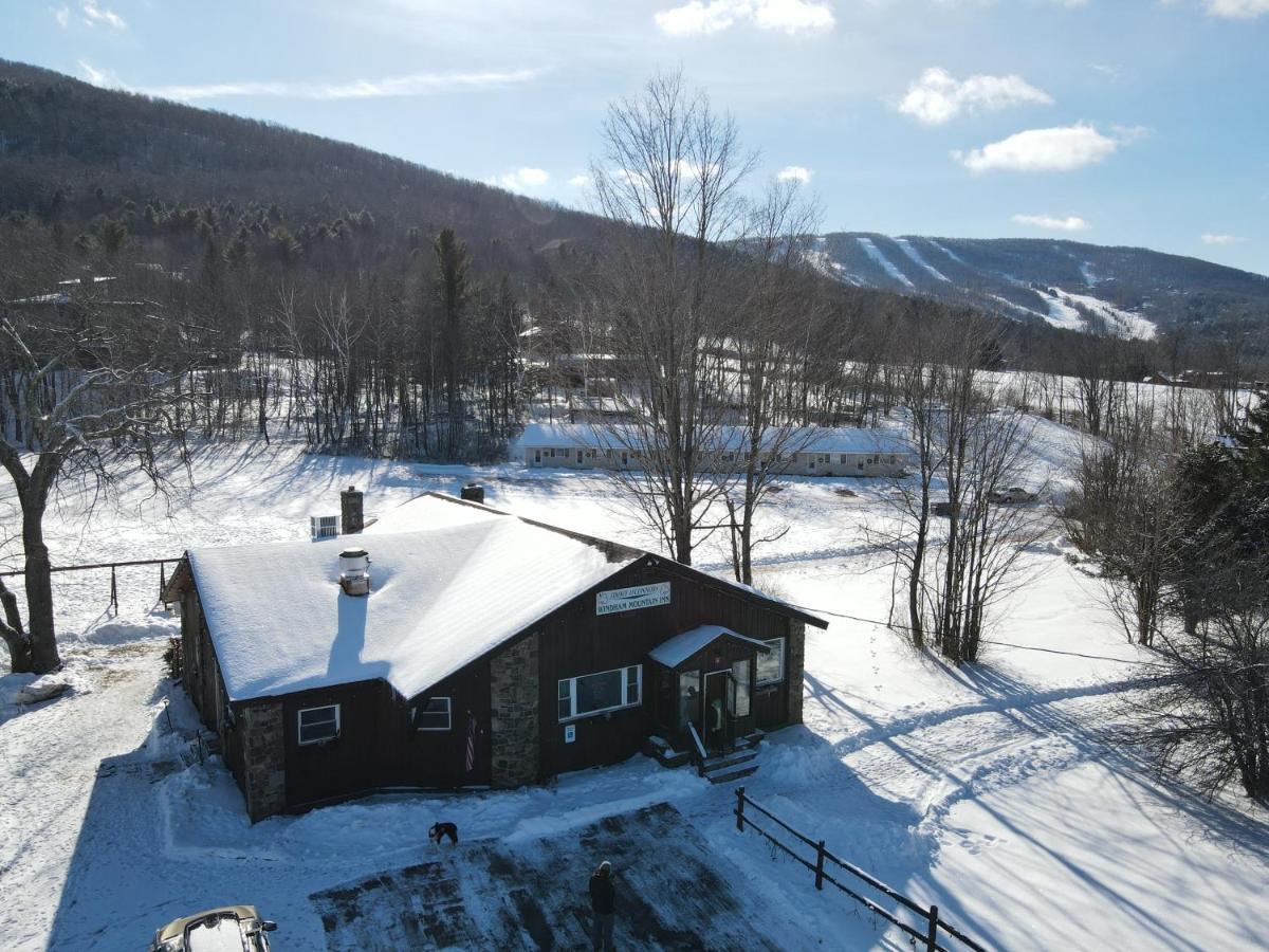 Jimmy Oconnor'S Windham Mtn Inn Exterior photo