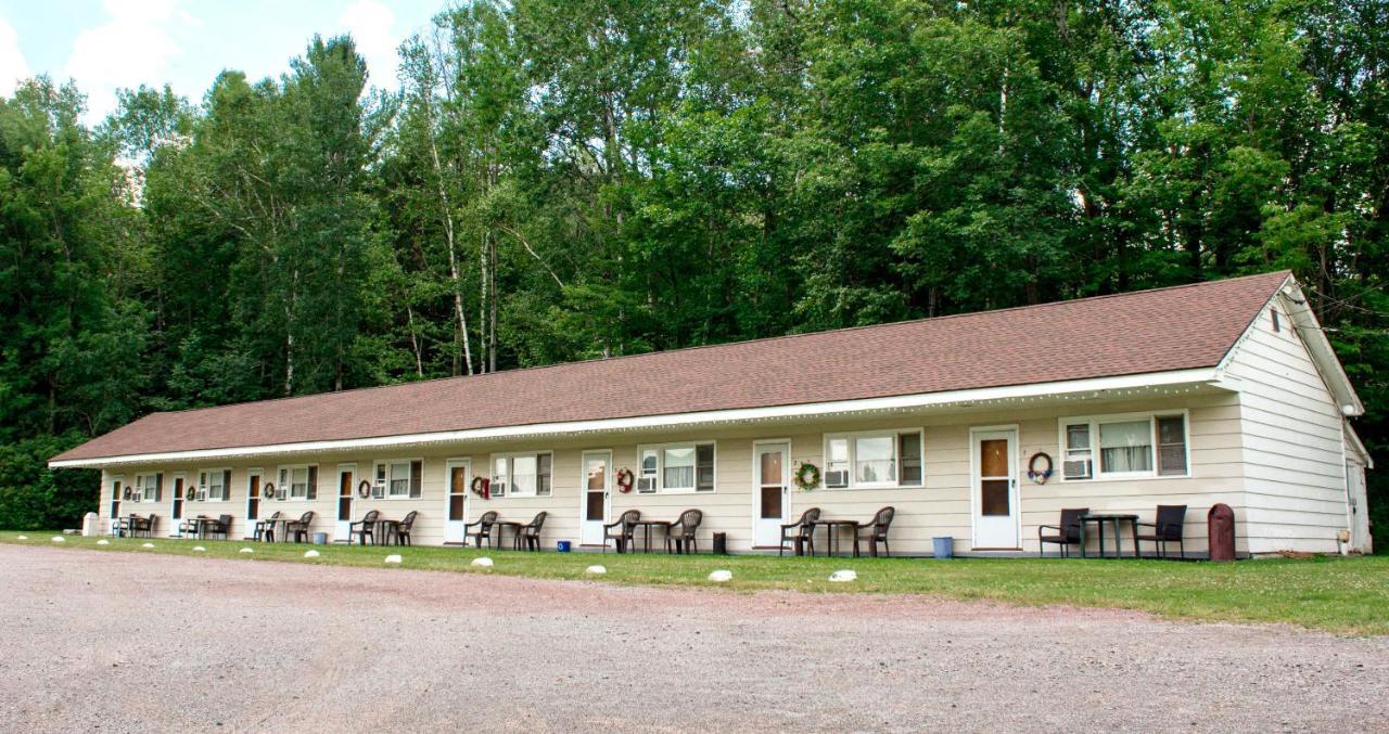 Jimmy Oconnor'S Windham Mtn Inn Exterior photo