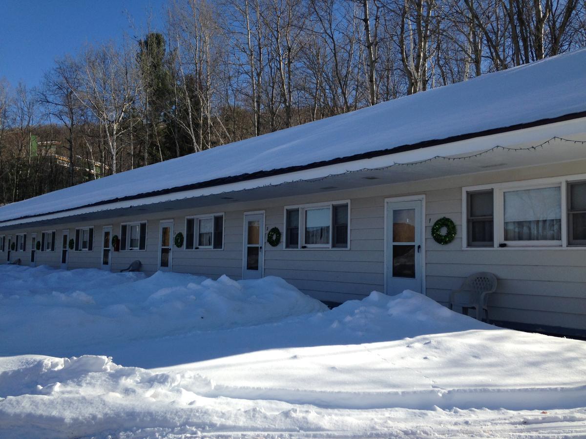 Jimmy Oconnor'S Windham Mtn Inn Exterior photo